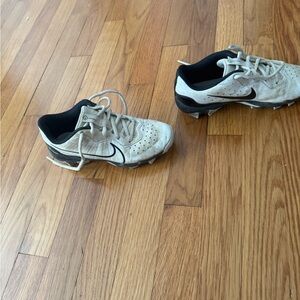 Nike White and Black Cleats - football/baseball/lacrosse